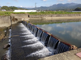 締切・水替え作業